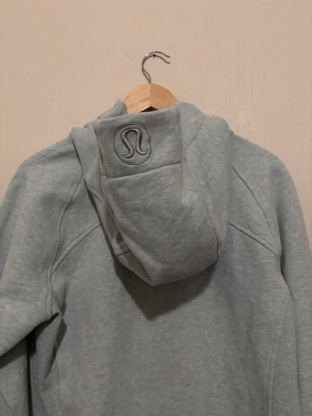 Lululemon Light Mint Green Scuba Full-Zip Hoodie. Worn Once. Excellent Condition - Picture 9 of 11